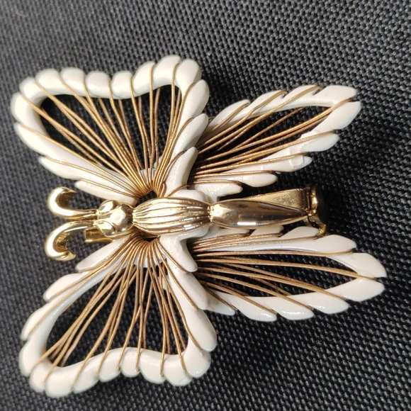 2/$45 Vintage Butterfly Duo Pendants - Picture 9 of 15